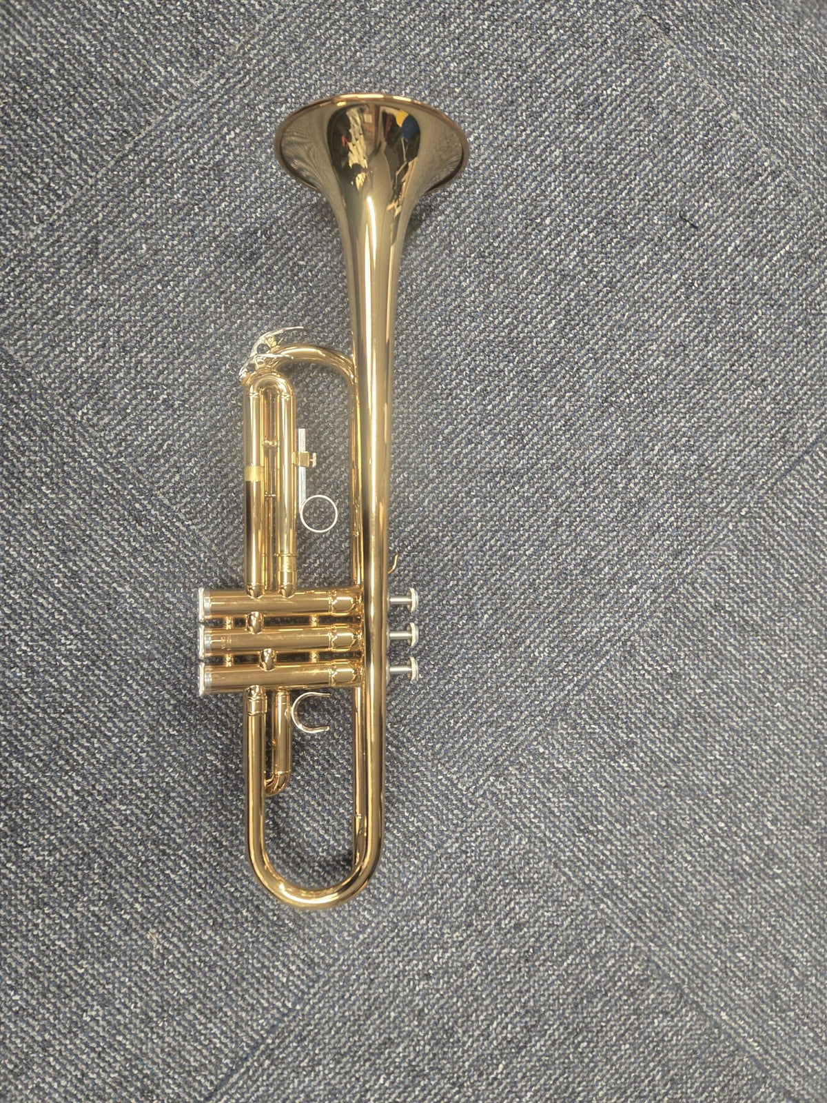 Pre-owned YTR2330 Bb Trumpet