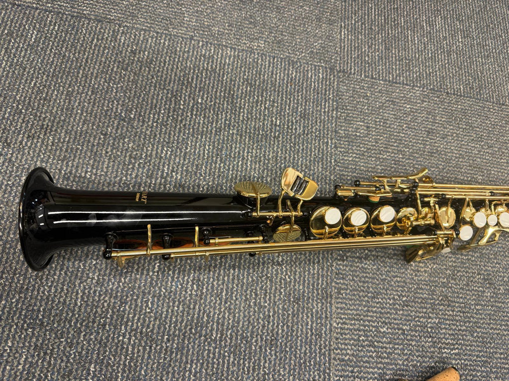 Elkhart Deluxe black Soprano Saxophone - 101127