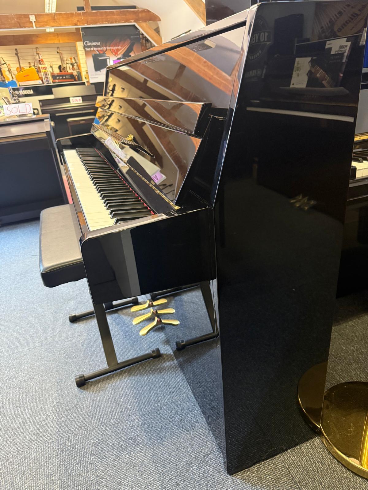Yamaha B1 Upright Piano in Polished Ebony