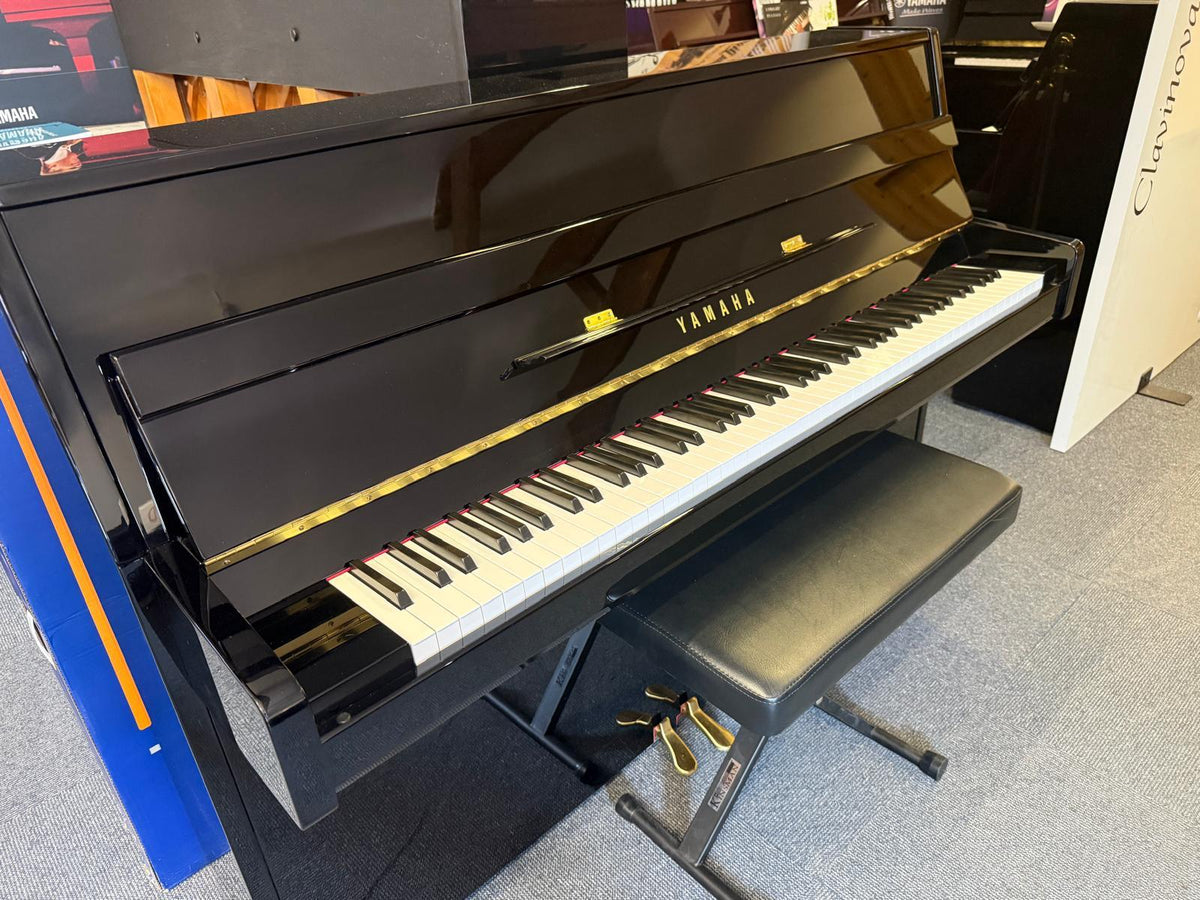 Yamaha B1 Upright Piano in Polished Ebony