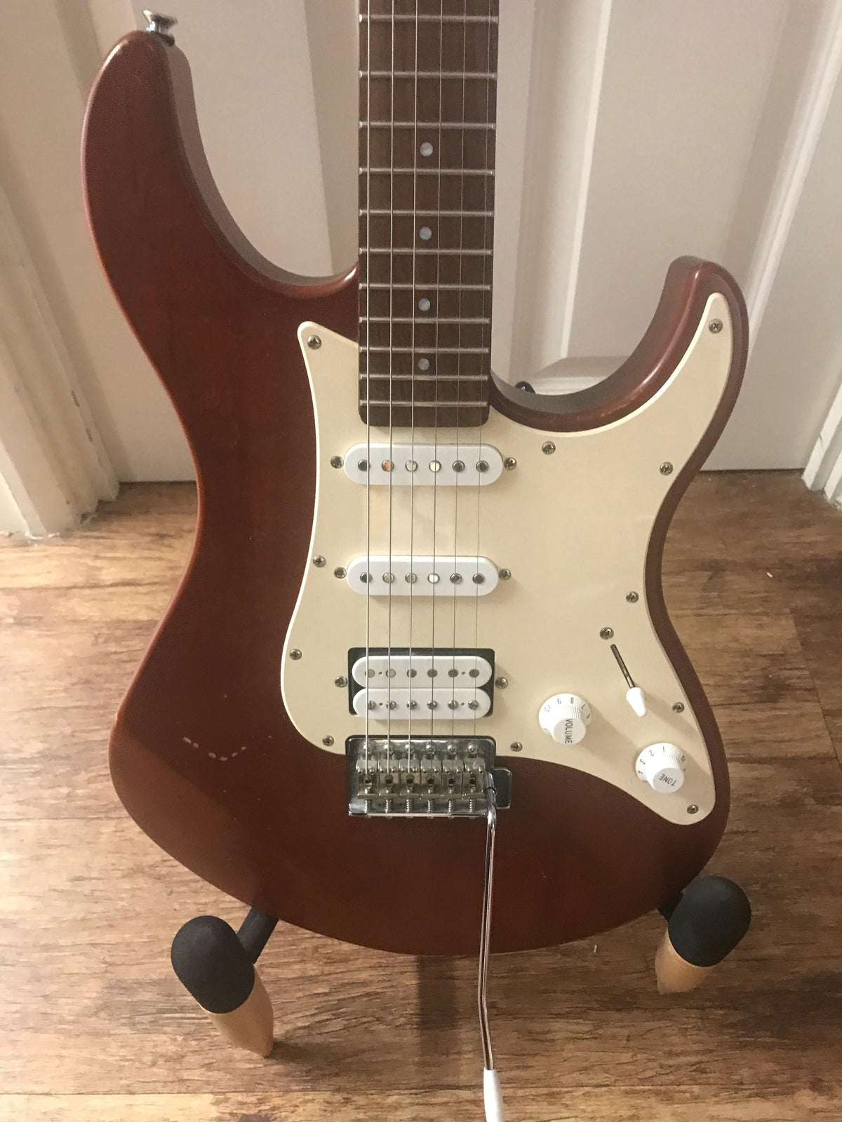Yamaha Pacifica Electric Guitar (Pre-Owned)