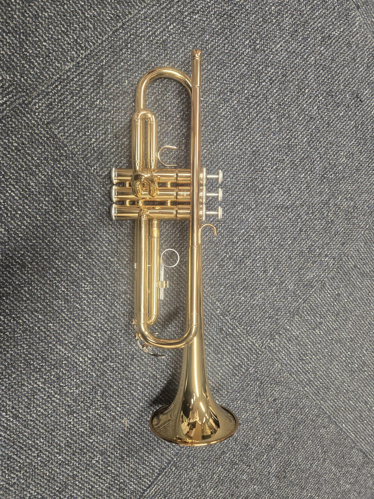 Pre-owned YTR2330 Bb Trumpet