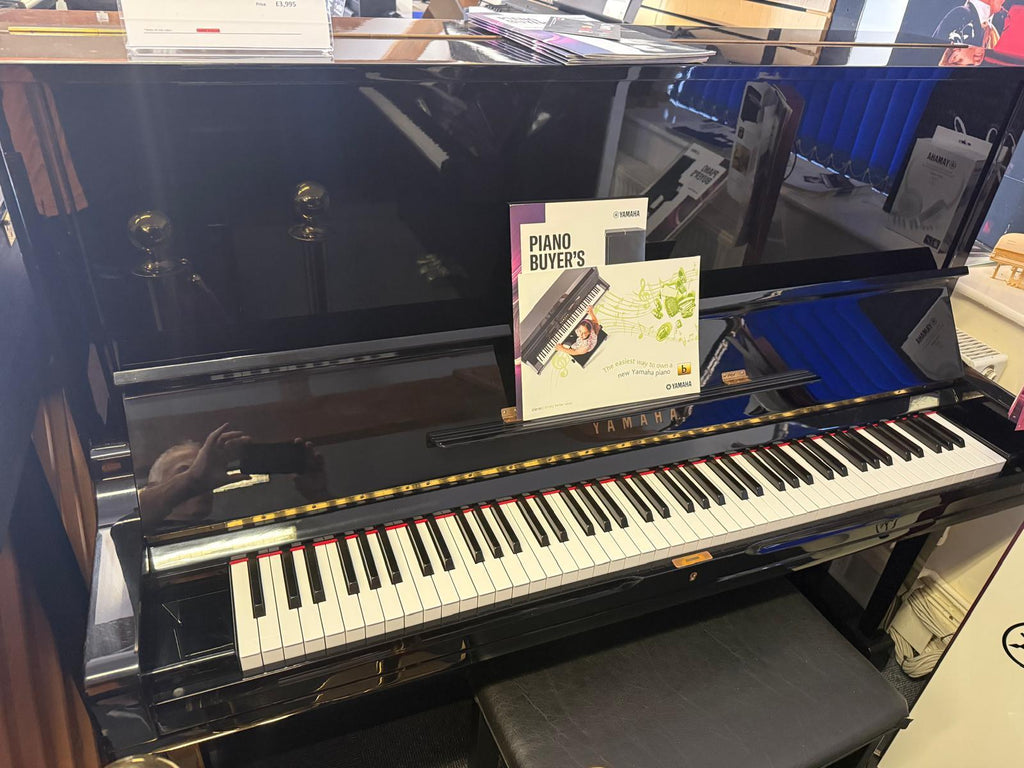 Yamaha U3 Upright Piano in Polished Ebony (1978)