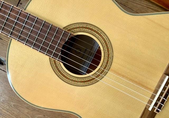Sol Solid Top Classical Guitar