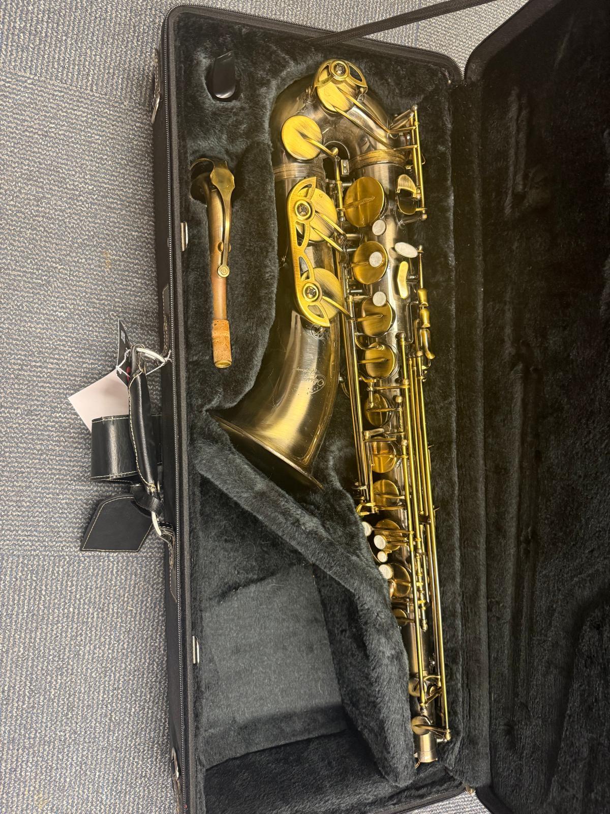 Pre-owned Odyssey OTS3700 Tenor Sax