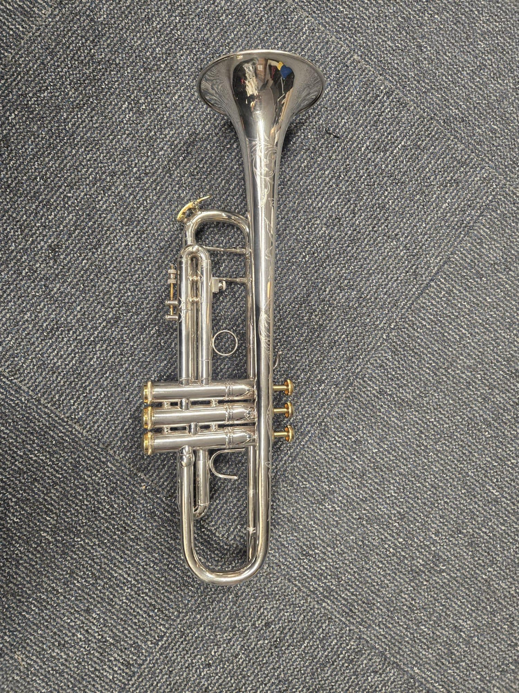 Pre-owned Bach Stradivarius 37 Bb Trumpet