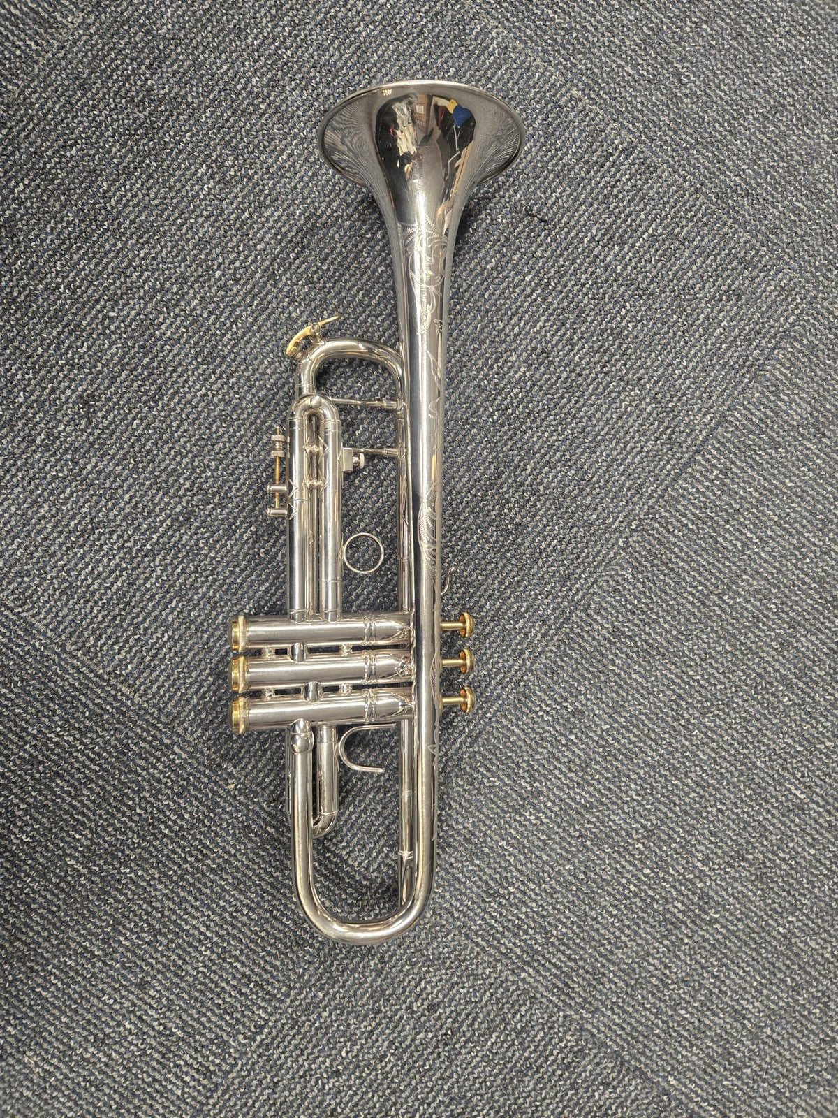 Pre-owned Bach Stradivarius 37 Bb Trumpet